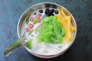 Ăn vặt Cô Quyên - Chè Dừa Thái Lan