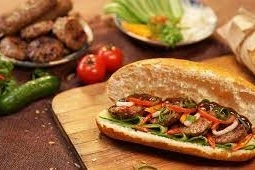 Quán Ăn Uyển Nhi Food - Bánh Mỳ - Thanh Thùy