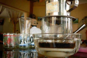 12 Cafe - Ngõ Gạch