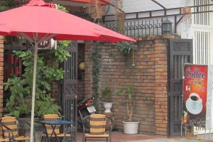 16 Tây Hồ Cafe