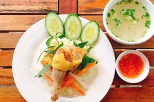 Quán Ăn 2 Chị Em - Cơm Gà Nha Trang