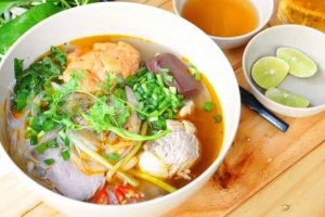 Quán Ăn 2 Khanh - Cơm Sườn Nam Bộ & Bún Bò Huế