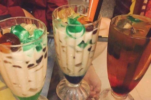243 - Coffee & Milk Tea
