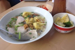 Quán Ăn 245 - Hủ Tiếu Mì & Hoành Thánh
