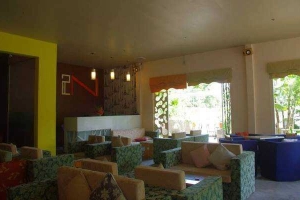 2N - Cafe & Bar