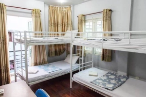 4 Boys Inn Motel