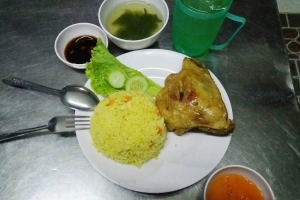 Quán Ăn 79 - Cơm Chiên Gà Xối Mỡ