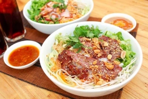 Quán Ăn A Khìn - Cơm Tấm Đêm & Bún Thịt Nướng
