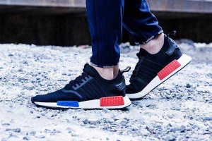 Adidas - Vincom Thảo Điền