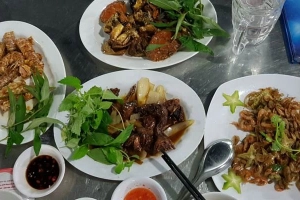 Nhà Hàng Ẩm Thực Hội Quán