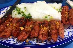 Ăn vặt 2 Ngon Quán - Nem Nướng & Bánh Hỏi