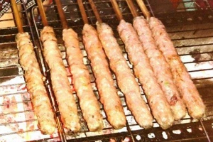 Ăn vặt 2 Ngon Quán - Nem Nướng Mỏ Cày