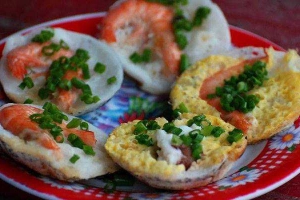Ăn vặt 35B - Quán Bánh Căn