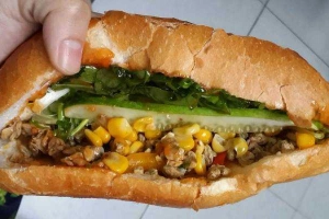 Ăn vặt Anh Bon - Bánh Mì Hến - Thành Thái