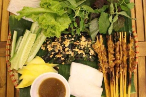 Ăn vặt Bà Ánh - Thịt Xiên Nướng & Bò Cuốn Lá Lốt
