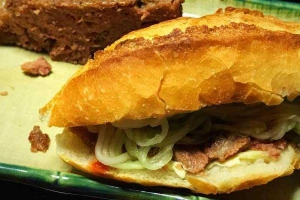 Ăn vặt Bà Khánh - Bánh Mì Pate