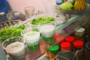 Ăn vặt Bà Mai - Chè Thái