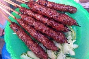 Ăn vặt Bà Ngà - Thịt Xiên Nướng