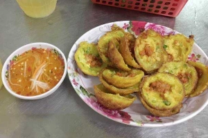 Ăn vặt Bà Tám - Bánh Xèo, Bánh Khọt & Chả Giò