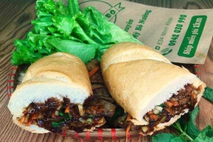 Ăn vặt Bami Bò - Bánh Mì Bò Nướng