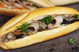 Ăn vặt Bami Sot - Bánh Mì Sốt