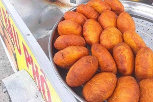 Ăn vặt Bánh Bầu Phô Mai - Nguyễn Tất Thành