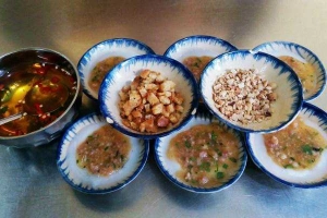 Ăn vặt Bánh Bèo Cô Xí
