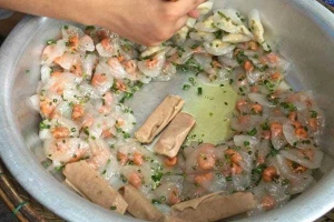 Ăn vặt Bánh Bột Lọc - Bạch Đằng