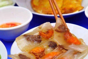 Ăn vặt Bánh Bột Lọc - Chợ Bách Khoa