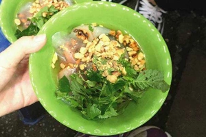 Ăn vặt Bánh Bột Lọc - Hồng Mai
