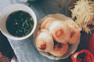 Ăn vặt Bánh Căn Bà Thừa