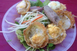Ăn vặt Bánh Căn Cô Bé