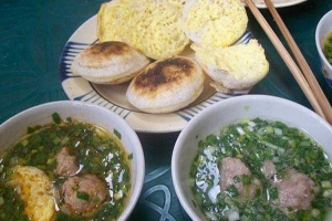 Ăn vặt Bánh Căn Cô Lành