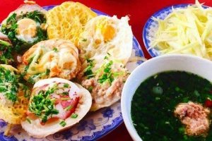Ăn vặt Bánh Căn Cô Tuất