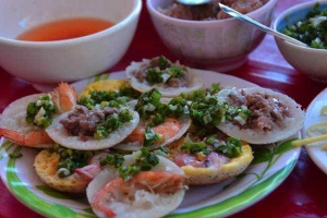 Ăn vặt Bánh Căn Liên