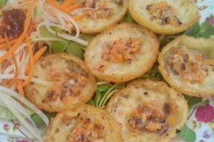 Ăn vặt Bánh Căn - Phan Chu Trinh