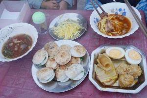 Ăn vặt Bánh Căn Phan Rang