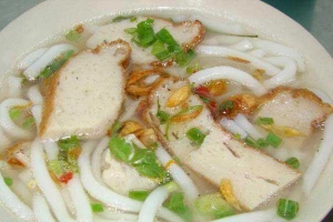 Ăn vặt Bánh Canh Bột Gạo - Cách Mạng Tháng 8