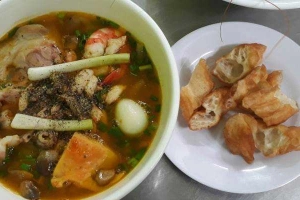 Ăn vặt Bánh Canh Cua Hẻm 284 Lê Văn Sỹ