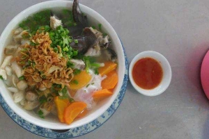Ăn vặt Bánh Canh Vỉa Hè - Phan Bội Châu