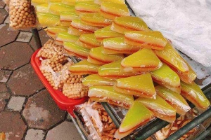 Ăn vặt Bánh Chín Tầng Mây