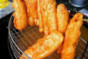 Ăn vặt Bánh Chuối - Ngõ Phát Lộc