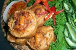 Ăn vặt Bánh Cống Chợ Đêm - Hai Bà Trưng