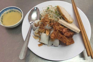 Ăn vặt Bánh Cuốn Nóng Ngân Hàng