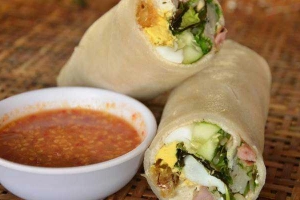 Ăn vặt Bánh Cuốn Tây Sơn - Võ Thành Trang