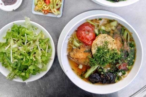 Ăn vặt Bánh Đa Cua & Bánh Bột Lọc - Nguyễn Hữu Tiến
