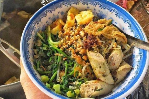 Ăn vặt Bánh Đa & Miến Trộn - Chùa Bộc