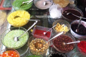 Ăn vặt Bánh Đúc & Chè Thập Cẩm - Xóm Đình