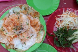 Ăn vặt Bánh Ép - Bánh Tráng Trứng