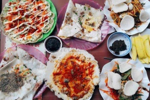 Ăn vặt Quán 20 - Bánh Ép Nguyễn Du
